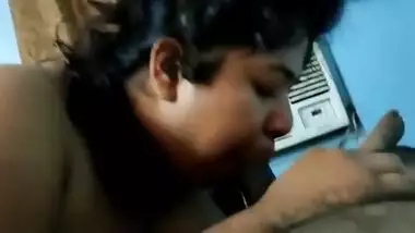 Desi Bhabhi Blowjob