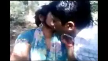 Bihar college couple enjoy multiple outdoor foreplay sessions