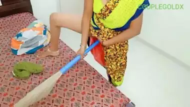 Indian maid fucks her holes with brooms