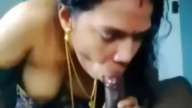 Saree Bhabi Fucking And Blowjobe