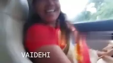 Tamil sex aunty pussy fingering in car viral MMS