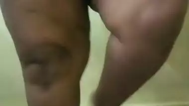 Indian Aunty Using Vegetables To Insert Her Pussy