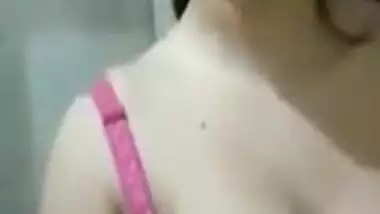 Beautiful paki bhabi show her big boob