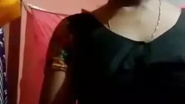 Bengali village wife show her boobs