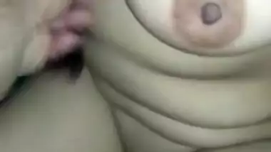 Desi show her big boobs and nice pussy