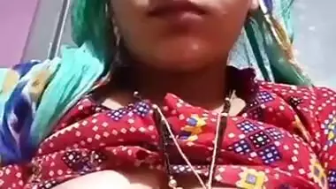 Dehati Desi Bhabhi pussy show on live cam