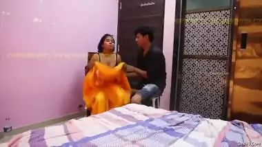 Exclusive- Sexy Randi Bhabhi Strip Her Cloths And Sucking Customer Dick