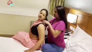 Desi Bhabhi In Saree Cheating On Husband With Devar - Devar Bhabhi