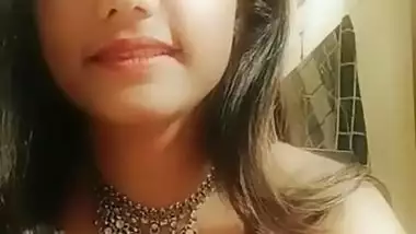 Desi Super hotty teasing AT hoME