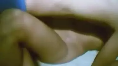 Papa aur mausi ke hardcore chut chudai ki real Hindi blue film