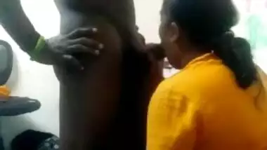 Indian aunty got shocking fuck from bbc (Mail Up for full videos)(portablehardcore91@gmail.com)