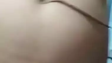 New leaked video of cute sexy figured Bangladeshi girl