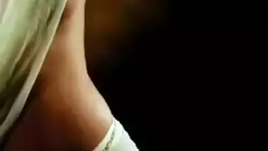 Sexy Kolkata Model artisitic braless Tease