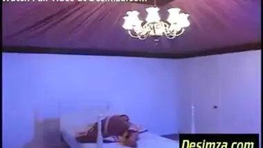 Desi Girls Fuck in Sleeping Dream