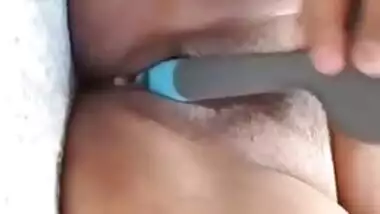 Desi bhabi fucking pussy brush