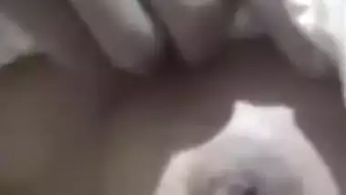 Desi girl show her boob nipple video call