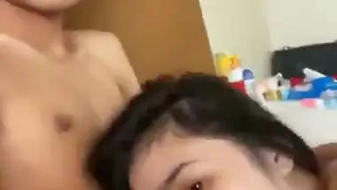 Beauty GF gives deep Blowjob