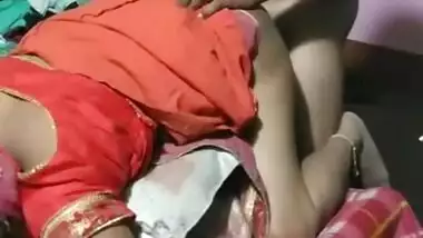 Bhabhi ko Tel lgakar choda