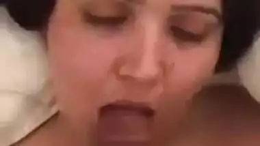 Giving blowjob with clear hindi talking