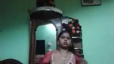 Mature desi aunty nude