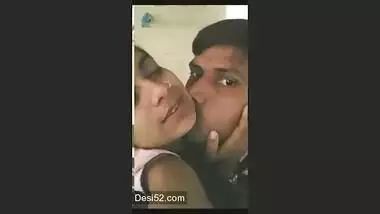 Desi lover kissing sn