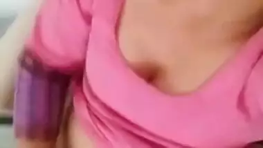 Indian sexy aunty masturbating and moaning