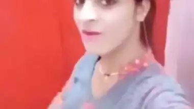 Desi cute girl hot selfie video making