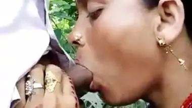 Dehati bride sucking lund of politician