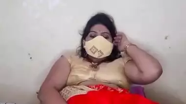 Sexy Bhabhi fingering her pussy