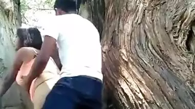 Desi college couple Enjoying Sex in Jungle