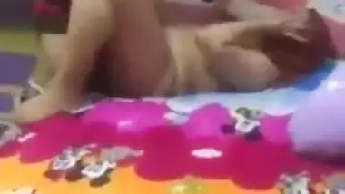 Desperately horny Indian college girl fucked in bed for XXX video