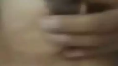 Desi girl Sucking And Fucking Inside A Closed Mall