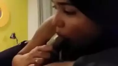 Desi Bhabhi has the mouth fucked by her passive XXX lover close-up