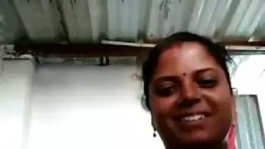 Married Desi lady can't have sex but she can show big XXX melons