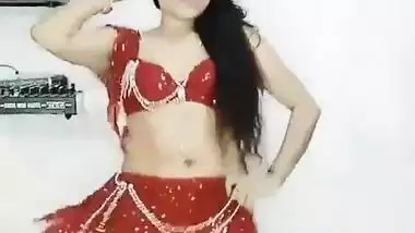 Bhabhi Hot Dance