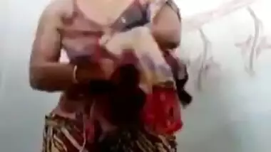 Desi village girl bath video
