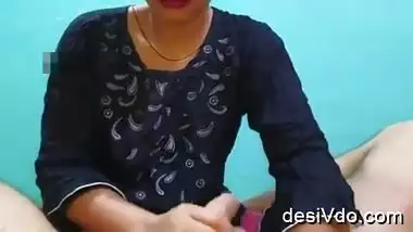 aruna teacher in salwar sucking her student