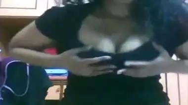 Horny Anakapalle college girl Indian masturbation mms