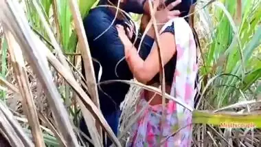 A couple fucks outdoors on the sugarcane farm