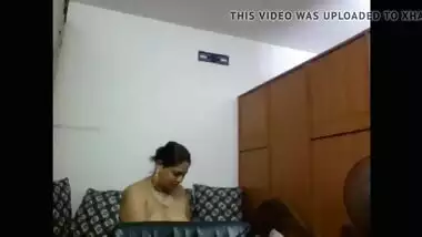 Webcam Aunty Changing