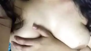 Sexy Paki girl topless selfie video
