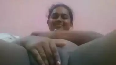 My aunty’s pussy show