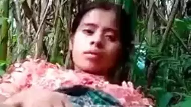 Desi pussy show MMS outdoors selfie video