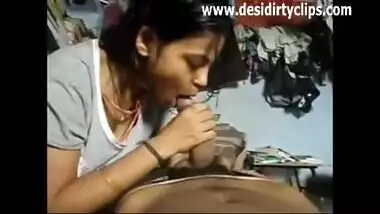 Desi Bhabhi Sucking College Guy Dick