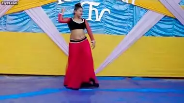 Sexy belly girl hot dance