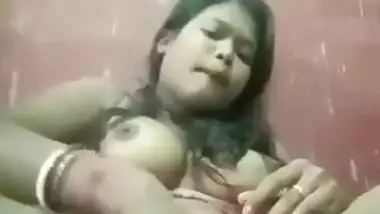 SuperHorny Bengali Boudi Fingering & Masturbating