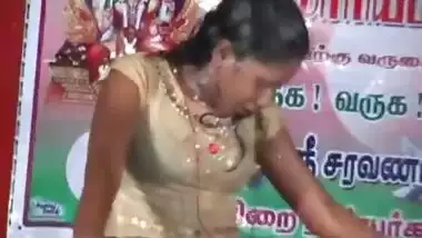 Tamil hot sex rain dance video on stage