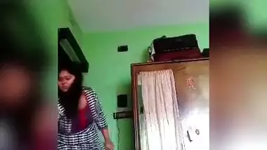 desi mature college girl changing cloth to go for college