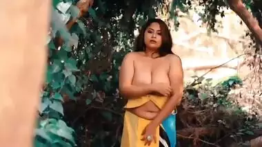 Indian Hot Model Parna Big Boobs Part 3