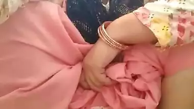 Naughty Punjabi Bhabhi peeing in an Indian closet video